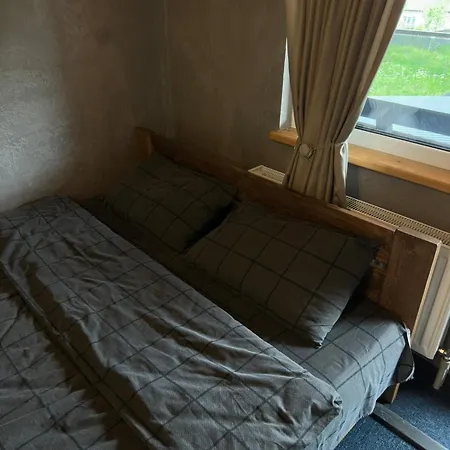 Hlushman House Yasinya
